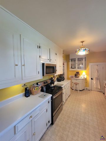 51 Merritt Street, Hawkinsville, GA 31036