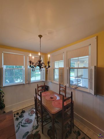 51 Merritt Street, Hawkinsville, GA 31036