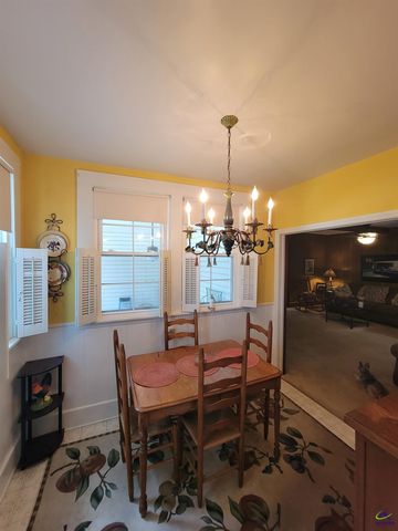 51 Merritt Street, Hawkinsville, GA 31036