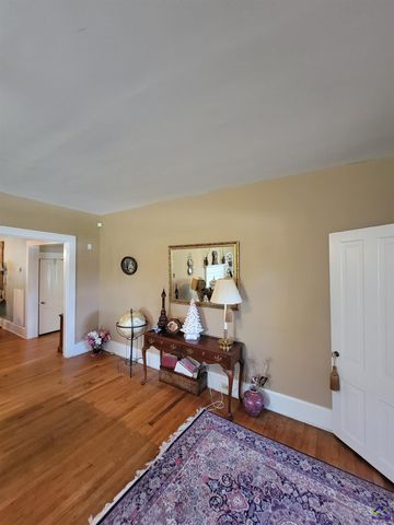 51 Merritt Street, Hawkinsville, GA 31036