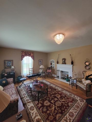 51 Merritt Street, Hawkinsville, GA 31036