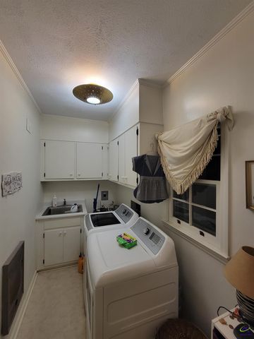 51 Merritt Street, Hawkinsville, GA 31036