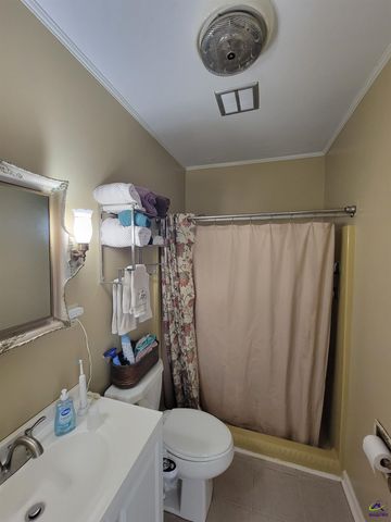 51 Merritt Street, Hawkinsville, GA 31036