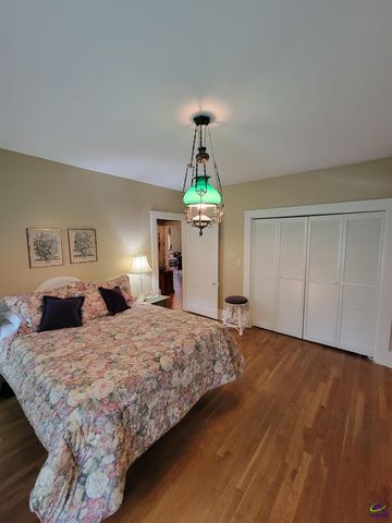 51 Merritt Street, Hawkinsville, GA 31036