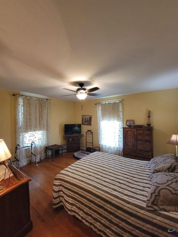 51 Merritt Street, Hawkinsville, GA 31036