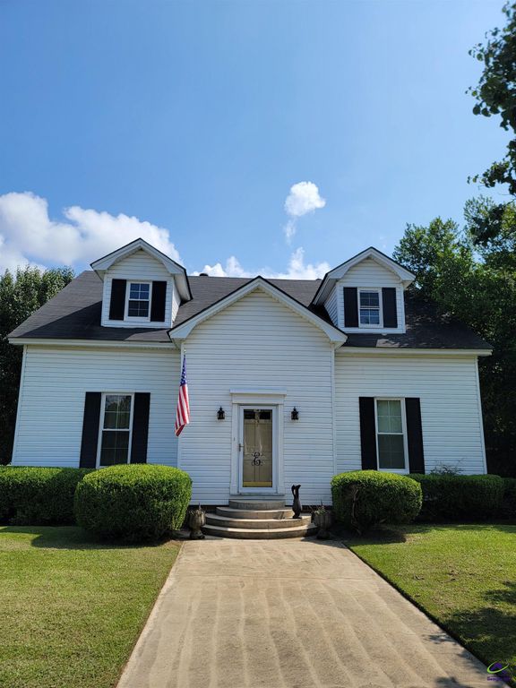 51 Merritt Street, Hawkinsville, GA 31036