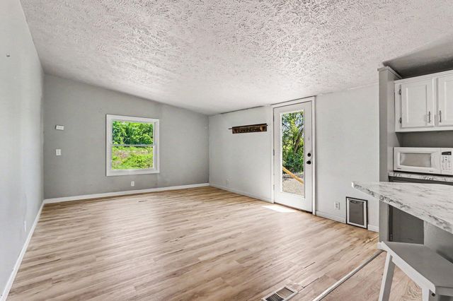 6082 E V Avenue, Brady Twp, MI 49097