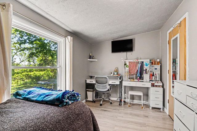 6082 E V Avenue, Brady Twp, MI 49097