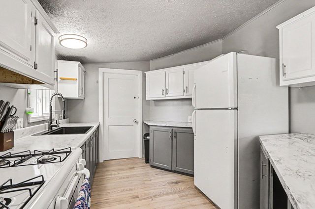 6082 E V Avenue, Brady Twp, MI 49097