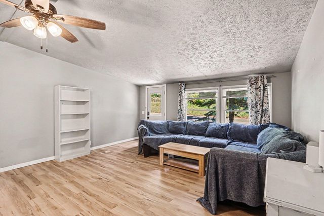 6082 E V Avenue, Brady Twp, MI 49097