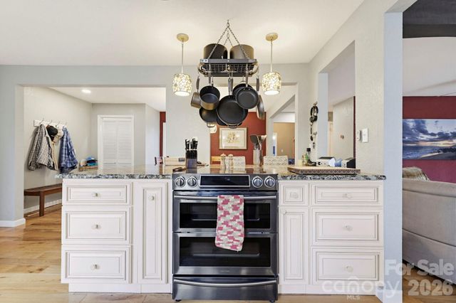 27 Spring Hill Circle, Arden, NC 28704