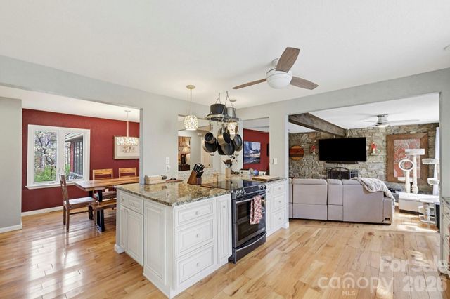 27 Spring Hill Circle, Arden, NC 28704