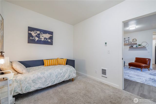 327 S Summit Avenue, Bremerton, WA 98312