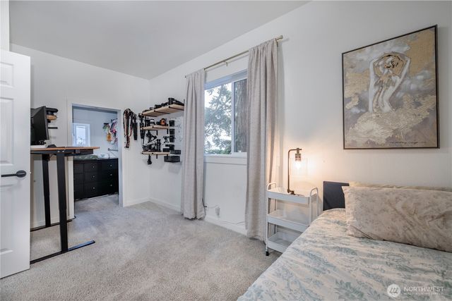 327 S Summit Avenue, Bremerton, WA 98312