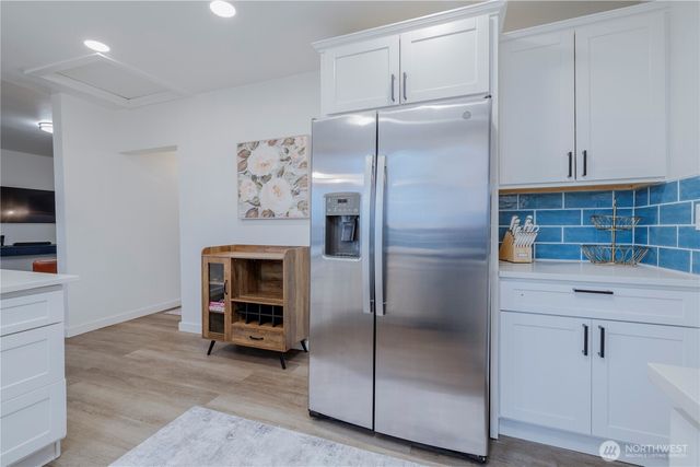 327 S Summit Avenue, Bremerton, WA 98312