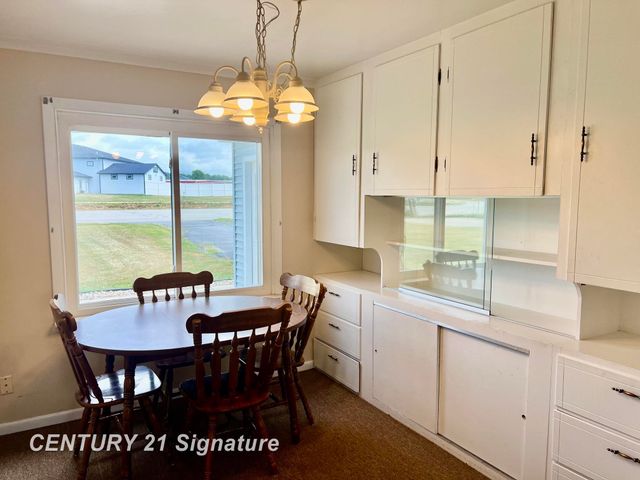 5935 Midland Road, Freeland, MI 48623