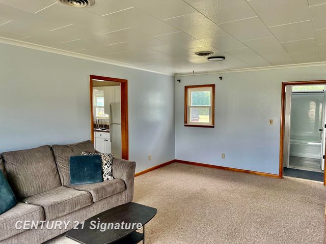 5935 Midland Road, Freeland, MI 48623