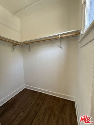 1328 S Bronson Avenue, Los Angeles, CA 90019