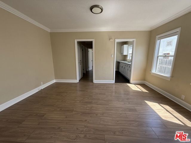 1328 S Bronson Avenue, Los Angeles, CA 90019