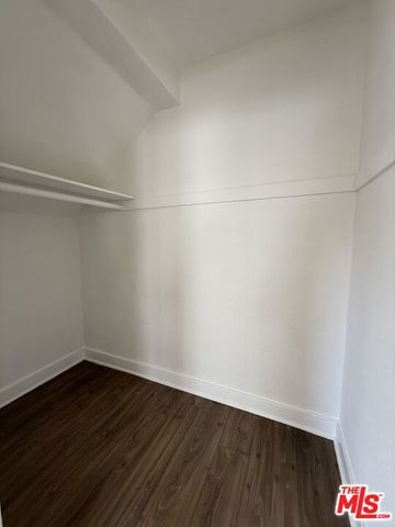 1328 S Bronson Avenue, Los Angeles, CA 90019