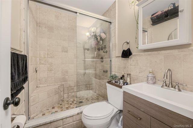 3220 Fairfield Avenue 5A, Bronx, NY 10463