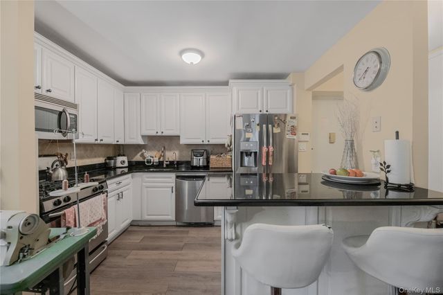 3220 Fairfield Avenue 5A, Bronx, NY 10463