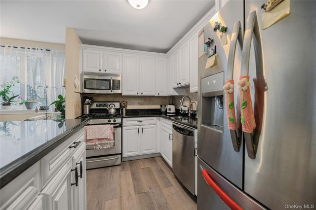 3220 Fairfield Avenue 5A, Bronx, NY 10463