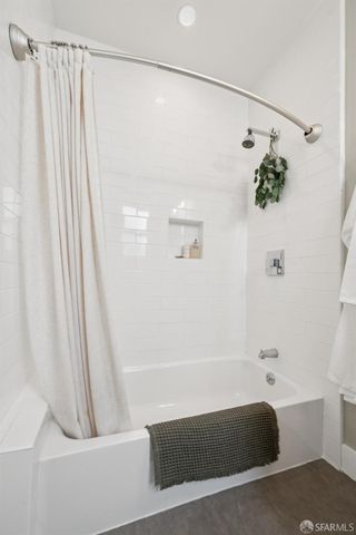 214 Castro Street, San Francisco, CA 94114