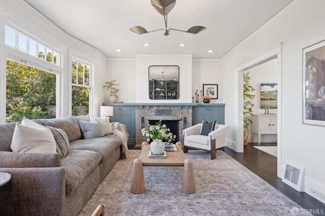 214 Castro Street, San Francisco, CA 94114