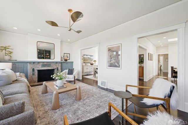 214 Castro Street, San Francisco, CA 94114