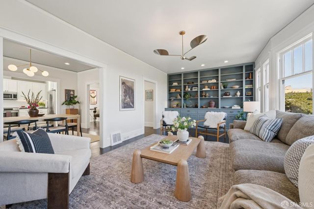 214 Castro Street, San Francisco, CA 94114