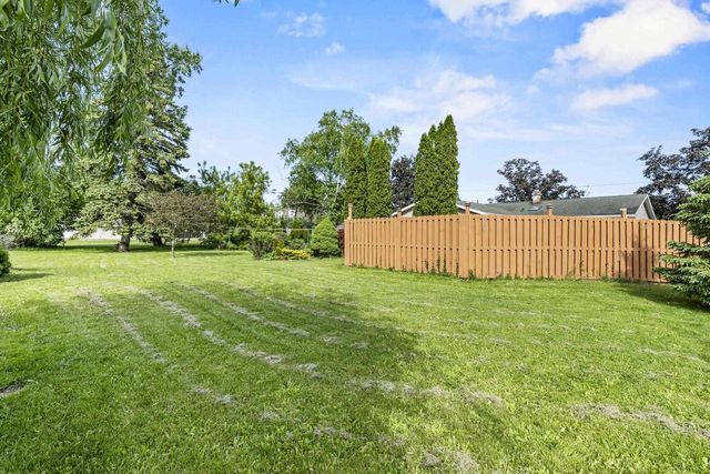 1114 BELLEVUE STREET, Green Bay, WI 54302