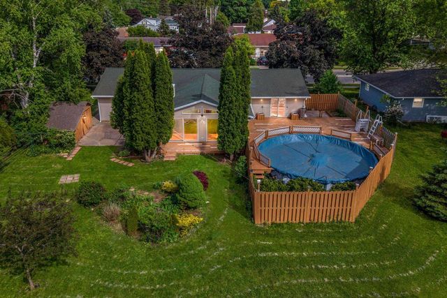 1114 BELLEVUE STREET, Green Bay, WI 54302