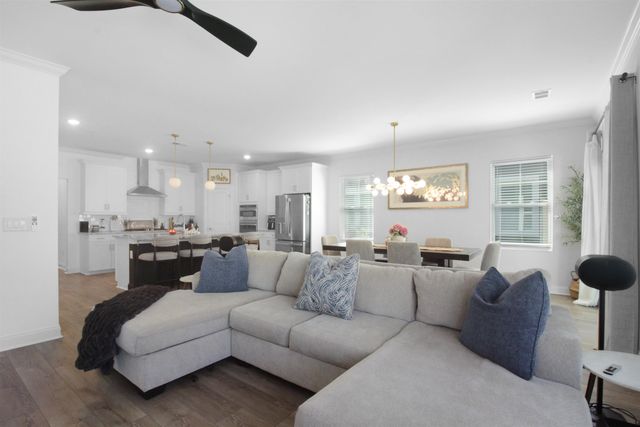 1059 Graybill Lane, North Myrtle Beach, SC 29582