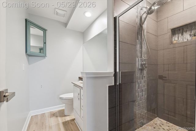 25440 Quarter Deck Street, Harrison Charter Township, MI 48045