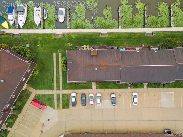 25440 Quarter Deck Street, Harrison Charter Township, MI 48045