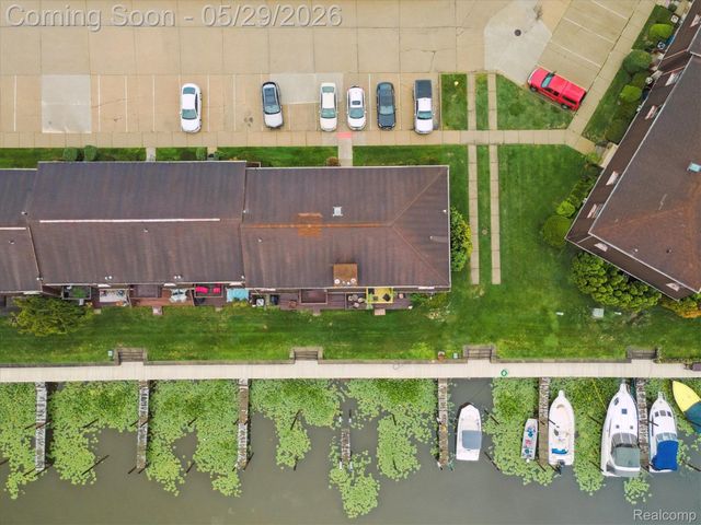 25440 Quarter Deck Street, Harrison Charter Township, MI 48045