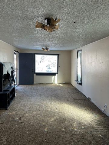 619 W 3rd Ave, Florence, CO 81226