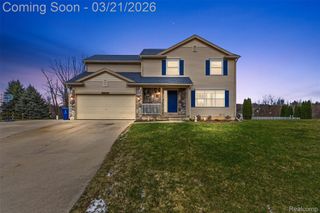 1472 St Lawrence Court, Fenton Charter Township, MI 48430