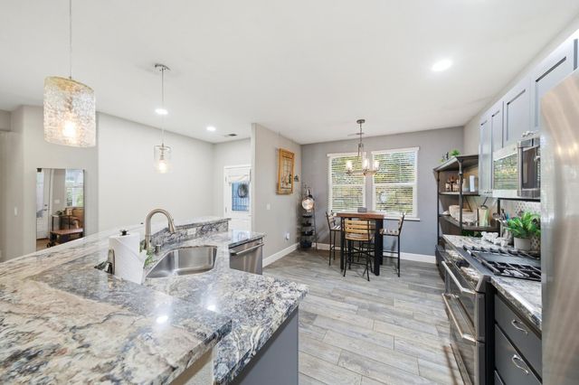 391 1st St, Lincoln, CA 95648
