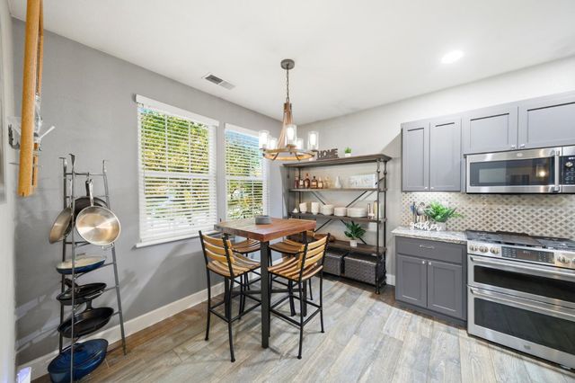 391 1st St, Lincoln, CA 95648