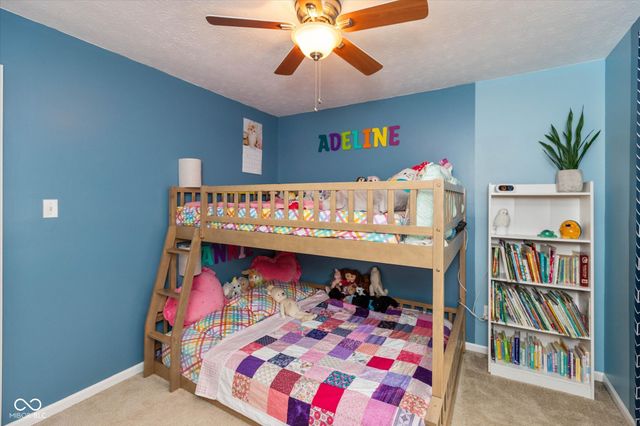 5504 Kelly Anne Way, Noblesville, IN 46062