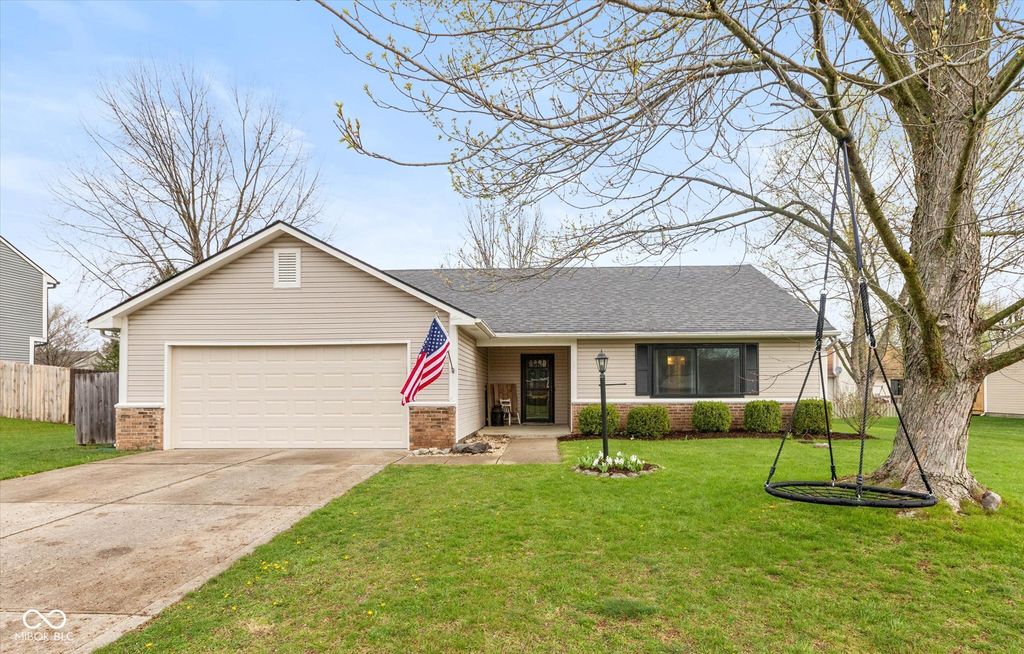 5504 Kelly Anne Way, Noblesville, IN 46062