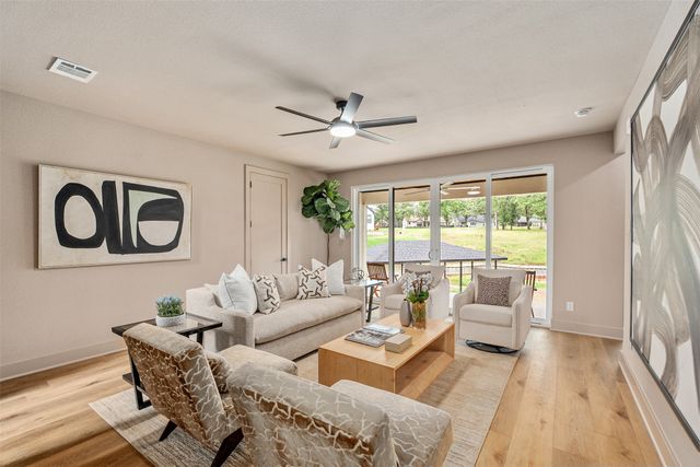 114 Pinnacle Club Drive, Mabank, TX 75156