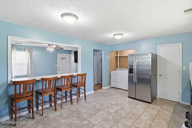 266 Airview Dr, Elizabethtown, KY 42701