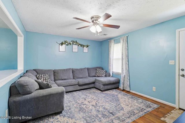 266 Airview Dr, Elizabethtown, KY 42701