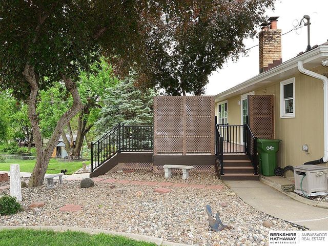 8401 S 26th Street, Bellevue, NE 68147