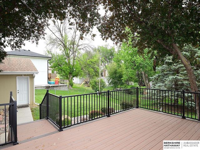 8401 S 26th Street, Bellevue, NE 68147