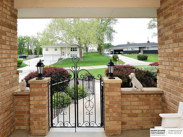 8401 S 26th Street, Bellevue, NE 68147