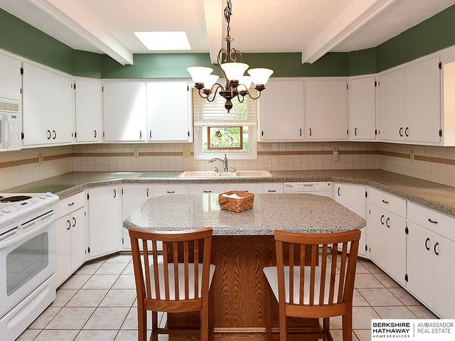 8401 S 26th Street, Bellevue, NE 68147